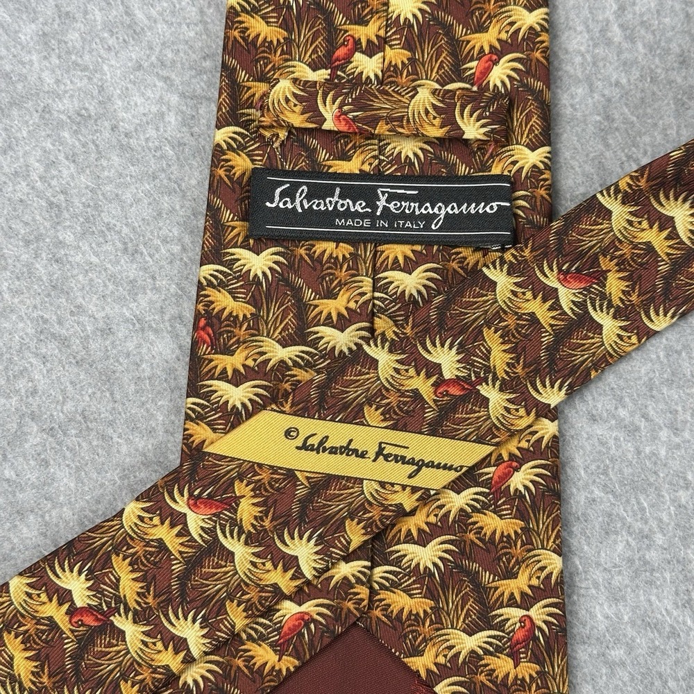 Salvatore Ferragamo Vintage Silk Tie Tropical Birds Print Made Italy 58x3.75 VTG - Picture 3 of 6